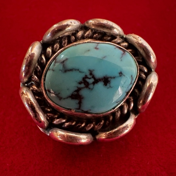 Vintage Small Turquoise Pin with Black Veining - Picture 4 of 4